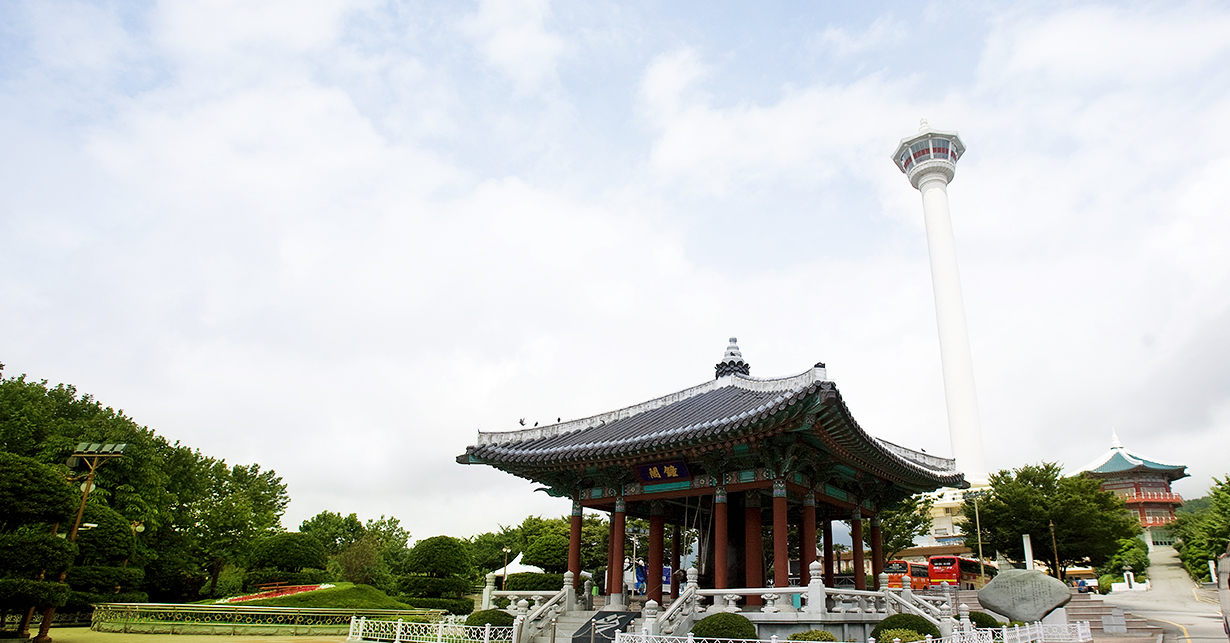 龍頭山公園/釜山タワー